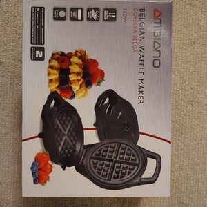 Black Belgian Waffle Maker